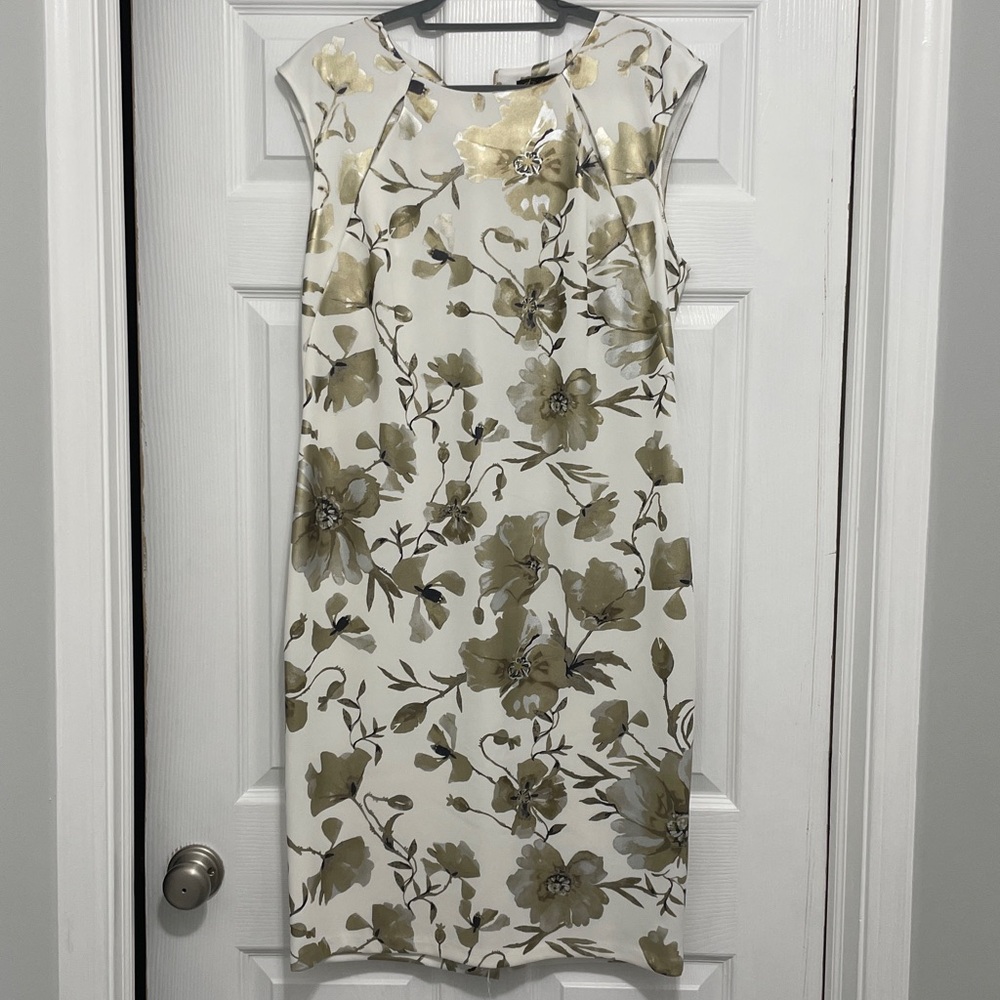 Thalia Sodi 14 Women’s Elegant Gold and Cream Dress. Excellent condition